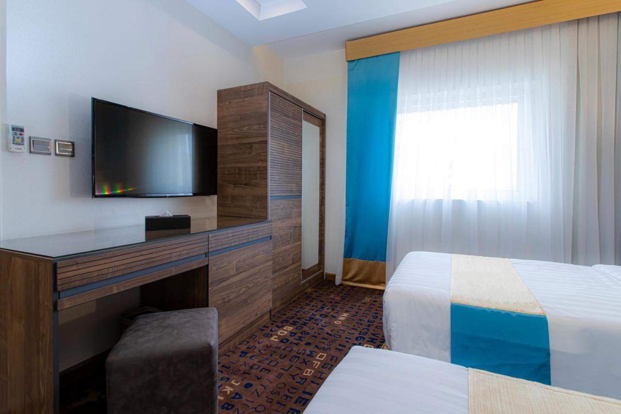 Y Platinum Hotel Medina
