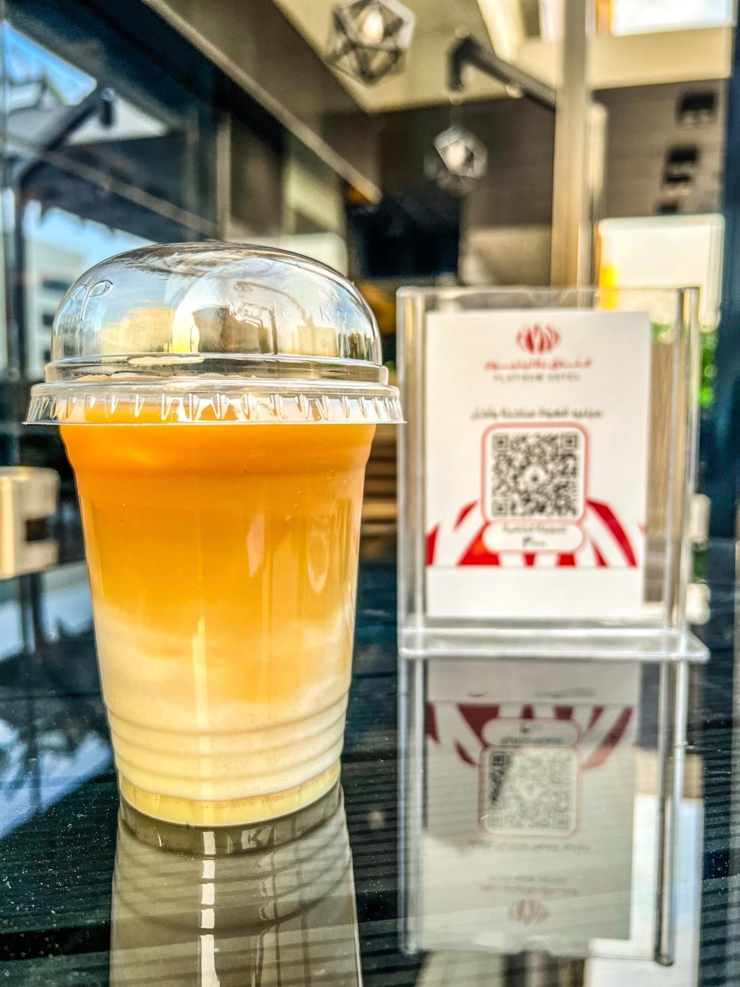 Y Platinum Medina